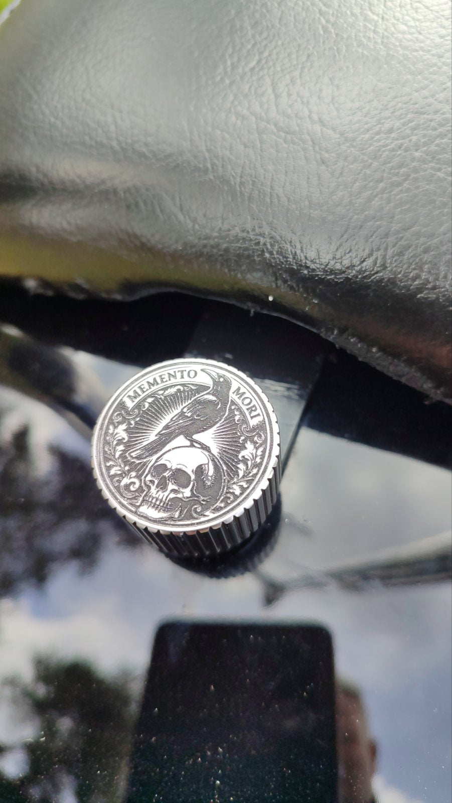 Seat Bolt Memento Mori Screw for Harley Davidson Sportster Softail Springer Road Glide king