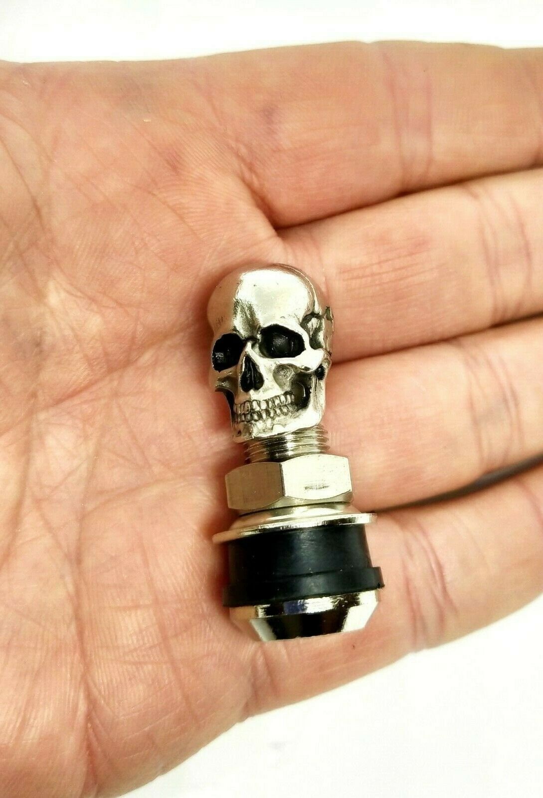 set of 2 skull valve caps for Schrader ,dust cover,tire,bicycle,good for motorcycle,chopper,bike,car,hot rod,truck,atv,hotrod ...