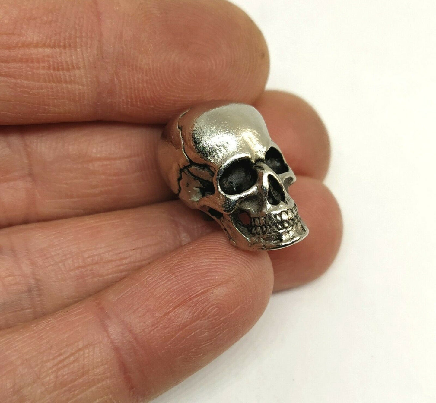 set of 2 skull valve caps for Schrader ,dust cover,tire,bicycle,good for motorcycle,chopper,bike,car,hot rod,truck,atv,hotrod ...