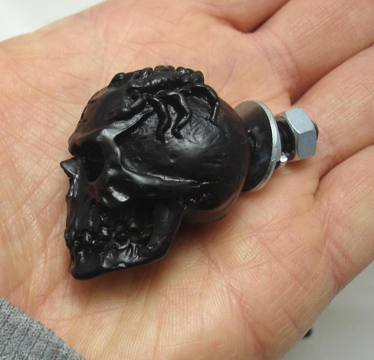 Demon Skull license plate bolts. Number tag screw for all motorcycles Harley Davidson,Yamaha,Suzuki,Kawasaki,honda,ktm,ducati,skeleton