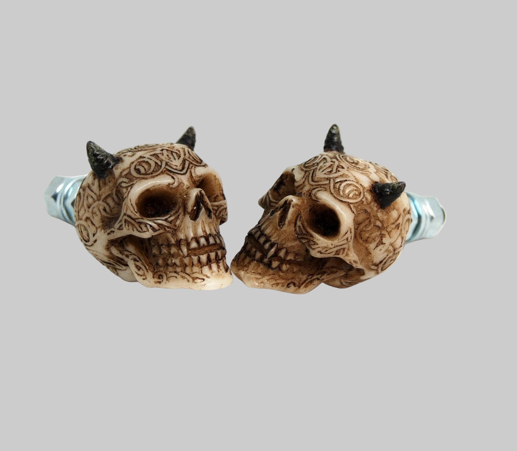 Demon Skull license plate bolts. Number tag screw for all motorcycles Harley Davidson,Yamaha,Suzuki,honda,Kawasaki,ktm,ducati,DDP