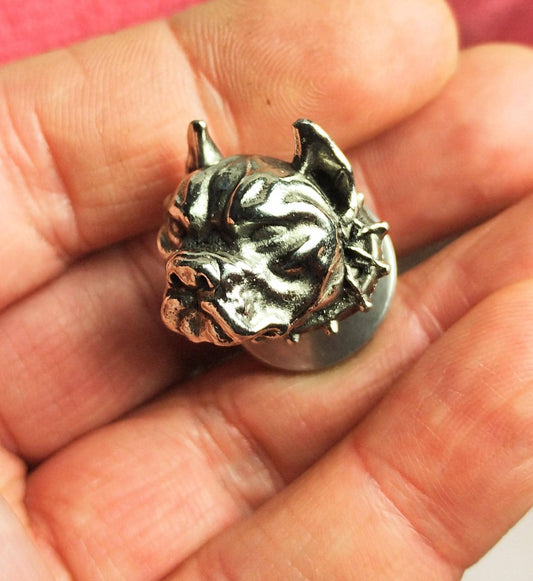 Custom Skull seat bolt with 1/4-20 thread for Harley-Davidson