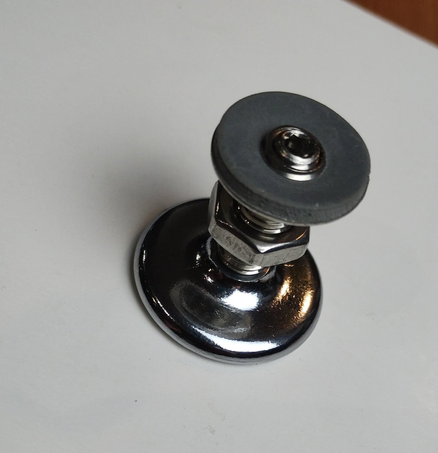 Custom Seat Bolt for Indian Motorcycles – M8 Thread (Scout)