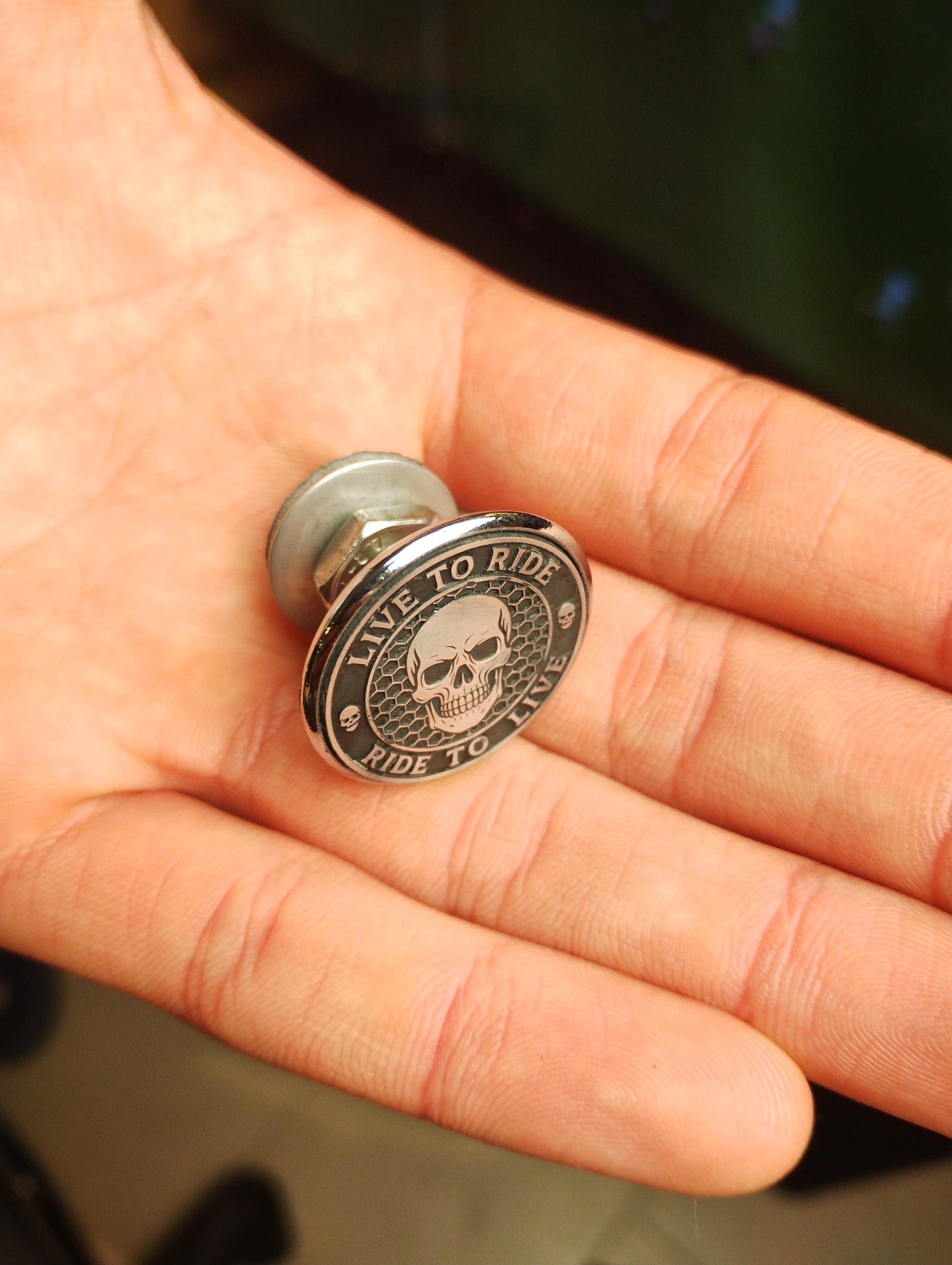 Indian Scout M8 seat bolt for rear fender mount